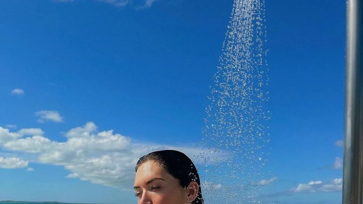 Anastasia Karanikolaou Rocks Summer Hot Shots