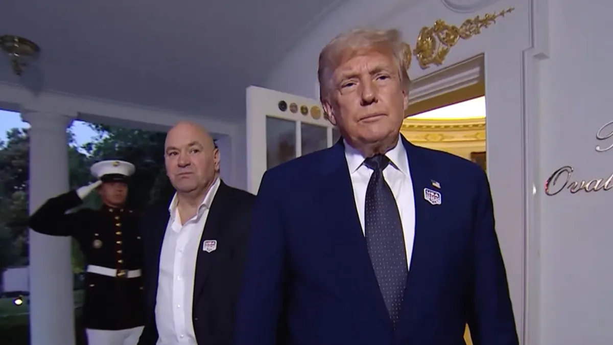 Трамп и Уайт готовились к UFC в Овальном кабинете: эксклюзивные кадры