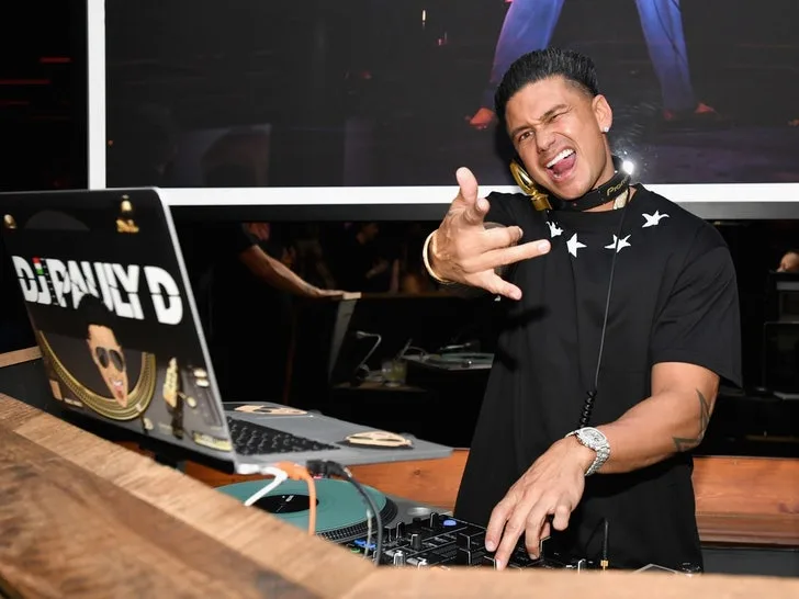 Pauly D из «Джерси Шор» зажигает на 46-летии в Лас-Вегасе — фото 3