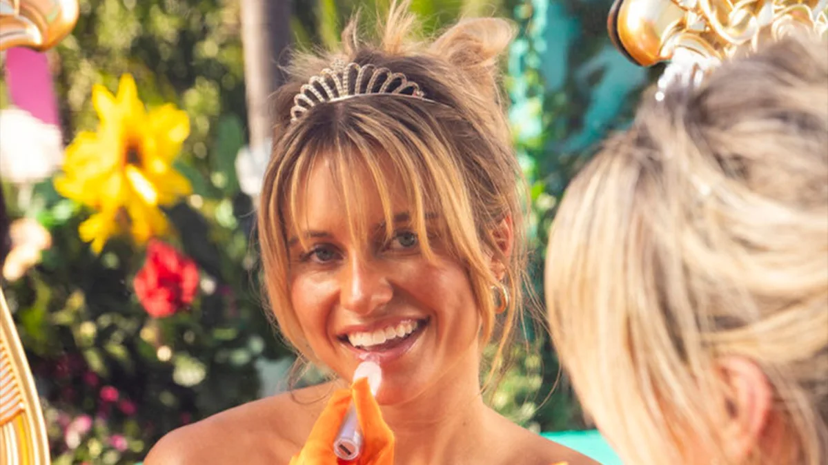 Love Island's Kenzie's Parents Defend Her: 'She's a One-Guy Girl', Rooting for Dylan