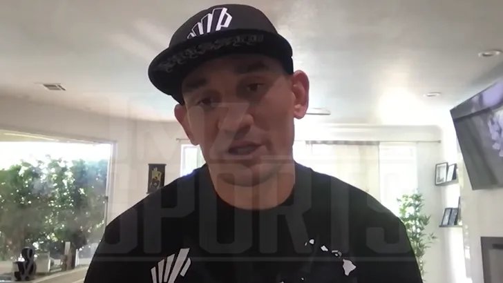 Макс Холлоуэй готовится к «опасному» Конору Макгрегору на UFC 329 — фото 1