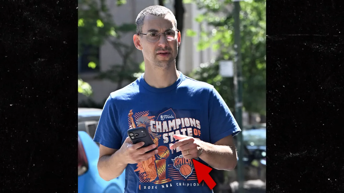 Jack Antonoff Still Wearing Wedding Ring Amid Margaret Qualley Split Rumors