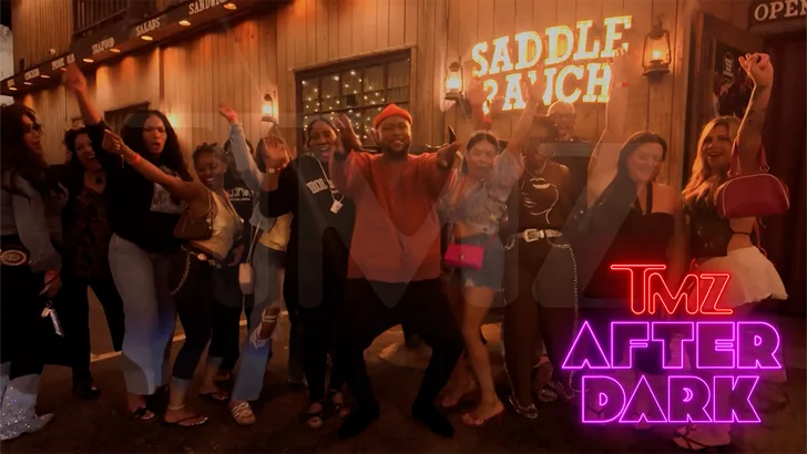 Рэй Каннингем из Love & Hip Hop зажигает на TMZ After Dark Tour — фото 1