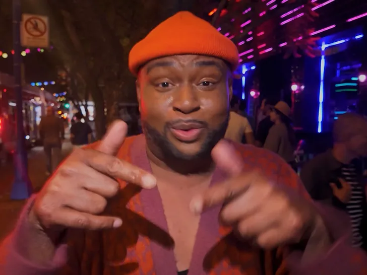 Рэй Каннингем из Love & Hip Hop зажигает на TMZ After Dark Tour — фото 3