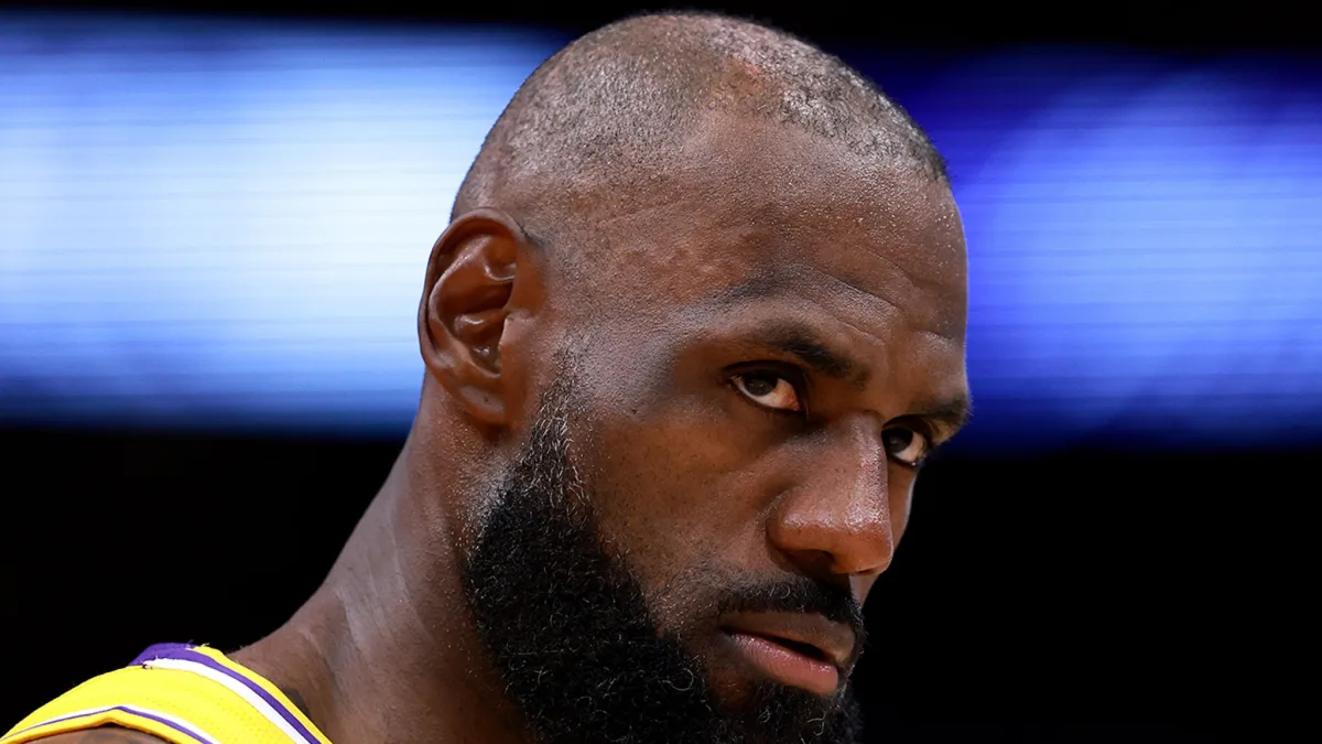 LeBron James Dodges Free Agency Questions at Podcast
