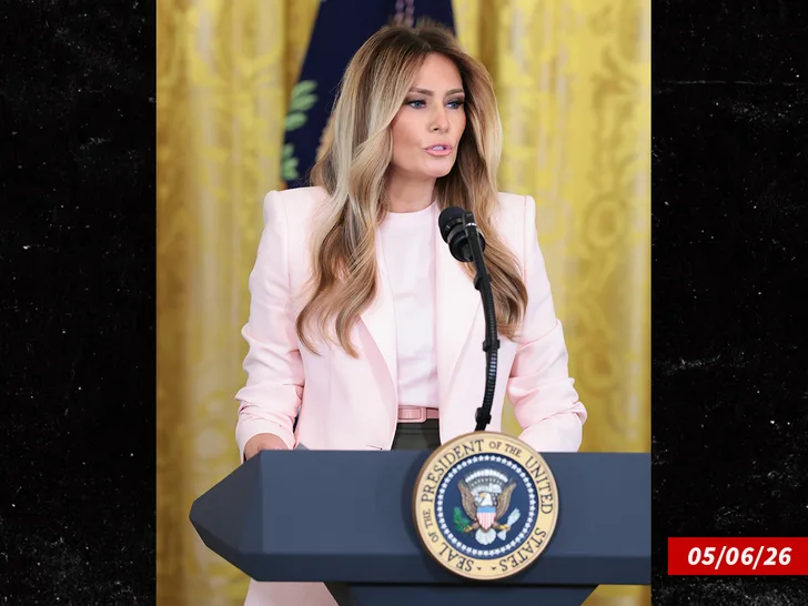 Мелания Трамп требует наказать журналиста Майкла Вулфа — фото 3