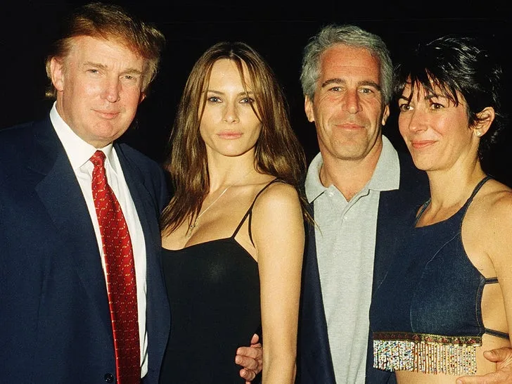 Мелания Трамп требует наказать журналиста Майкла Вулфа — фото 4