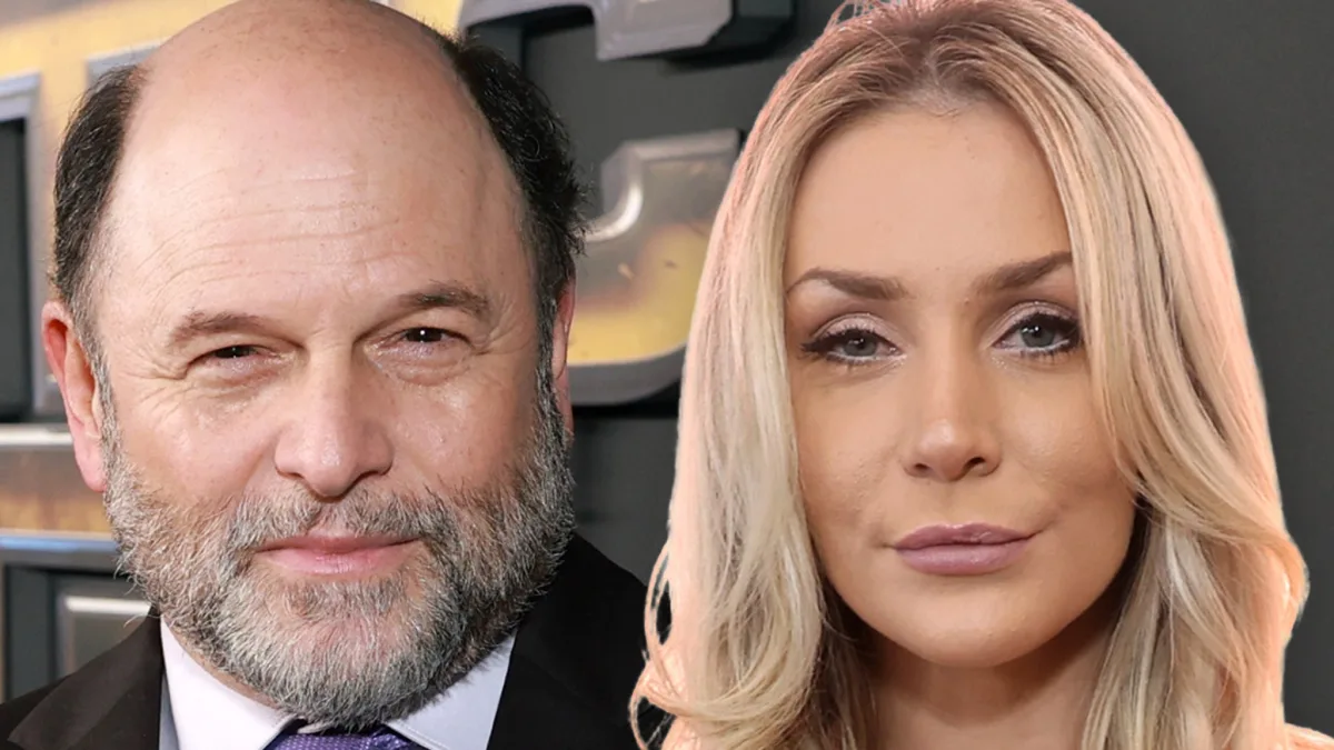 Джейсон Александер пожертвовал $15K в фонд Кортни Стодден
